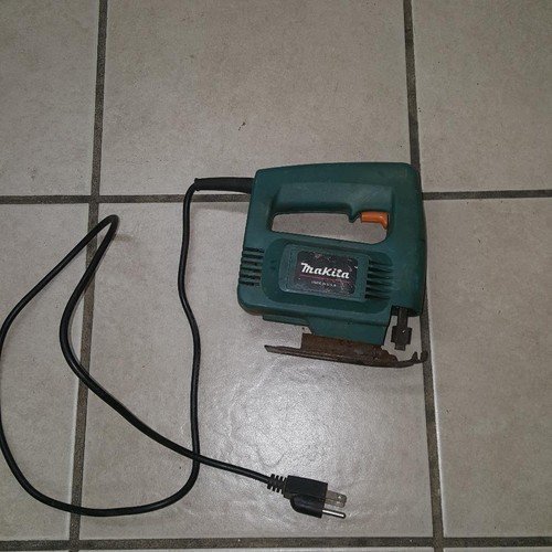 Makita jigsaw 4304 - makita,